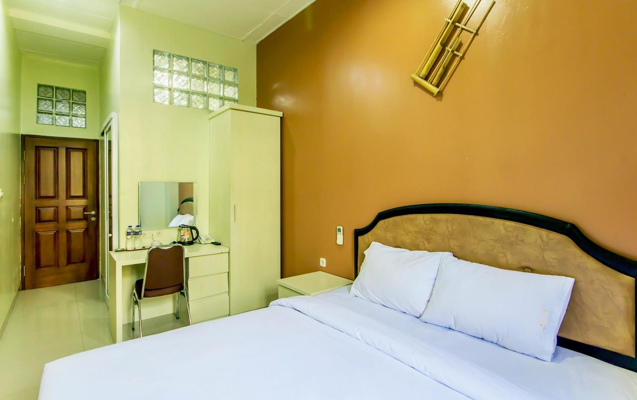 Guest Room Near Pasteur Бандунг Экстерьер фото